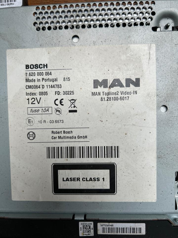 MAN Radio/Navigationssystem TGM BOSCH 81.28100-6017 - Sistemi i lundrimit për Kamioni: foto 3 MAN Radio/Navigationssystem TGM BOSCH 81.28100-6017 - Sistemi i lundrimit për Kamioni: foto 3