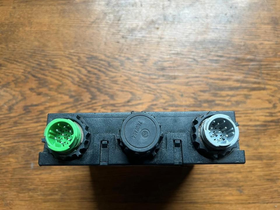 MAN Steuerelektronik 9533667 ADR Steuergerät 81.25935-6849 - ECU për Kamioni: foto 3 MAN Steuerelektronik 9533667 ADR Steuergerät 81.25935-6849 - ECU për Kamioni: foto 3