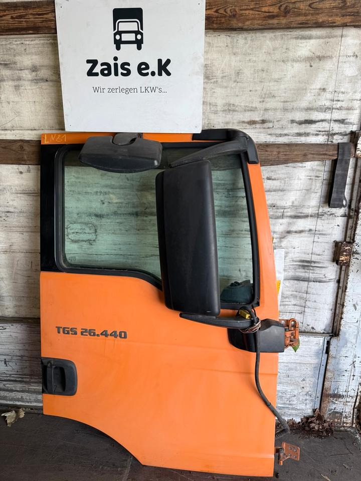 MAN TGS EU6 Beifahrertür Orange Spiegel Innenverkleidung LN 81 - Derë dhe pjesë këmbimi për Kamioni: foto 1 MAN TGS EU6 Beifahrertür Orange Spiegel Innenverkleidung LN 81 - Derë dhe pjesë këmbimi për Kamioni: foto 1
