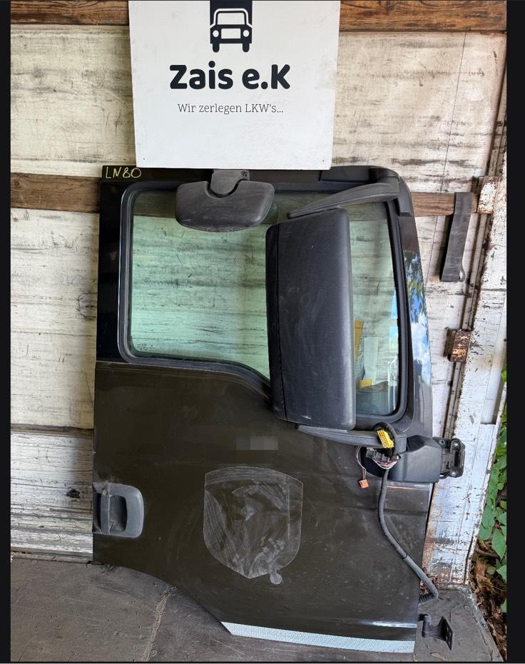 MAN TGS EU6 Beifahrertür Spiegel Innenverkleidung LN 80 - Derë dhe pjesë këmbimi për Kamioni: foto 1 MAN TGS EU6 Beifahrertür Spiegel Innenverkleidung LN 80 - Derë dhe pjesë këmbimi për Kamioni: foto 1