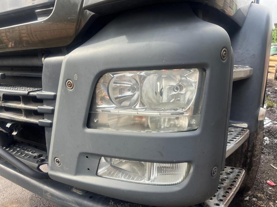 MAN TGS Eisen Stoßstange komplett - Trupi dhe të jashtme për Kamioni: foto 5 MAN TGS Eisen Stoßstange komplett - Trupi dhe të jashtme për Kamioni: foto 5