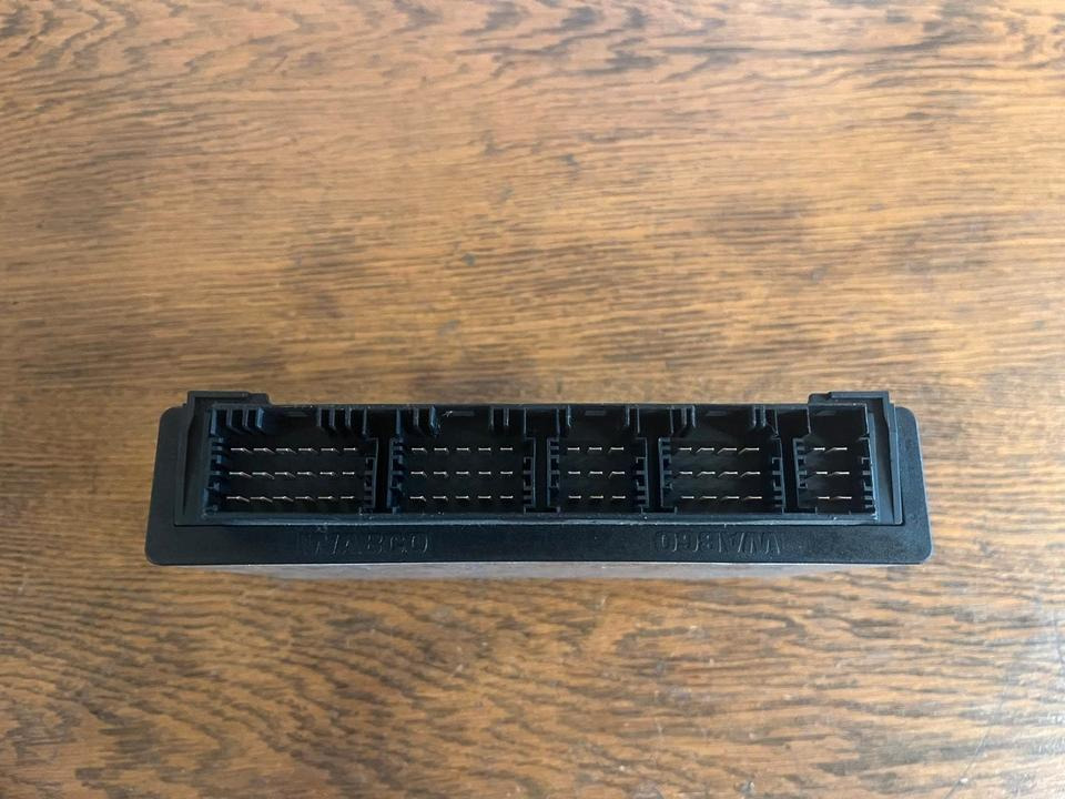 Mercedes Actros MP 4 WABCO EBS Steuergerät A0004469036 - ECU për Kamioni: foto 4 Mercedes Actros MP 4 WABCO EBS Steuergerät A0004469036 - ECU për Kamioni: foto 4