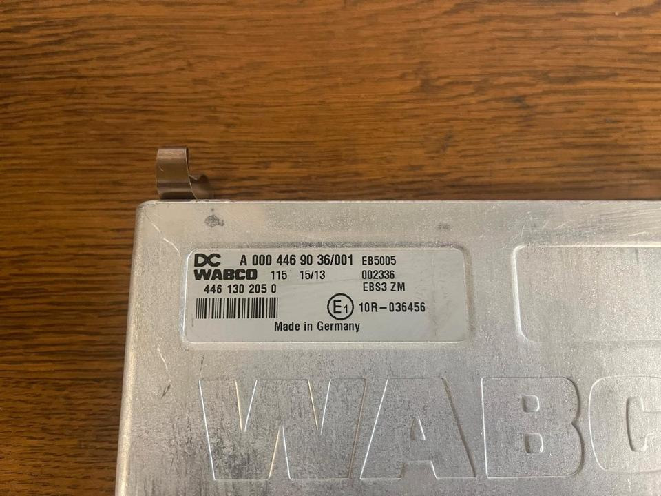 Mercedes Actros MP 4 WABCO EBS Steuergerät A0004469036 - ECU për Kamioni: foto 2 Mercedes Actros MP 4 WABCO EBS Steuergerät A0004469036 - ECU për Kamioni: foto 2