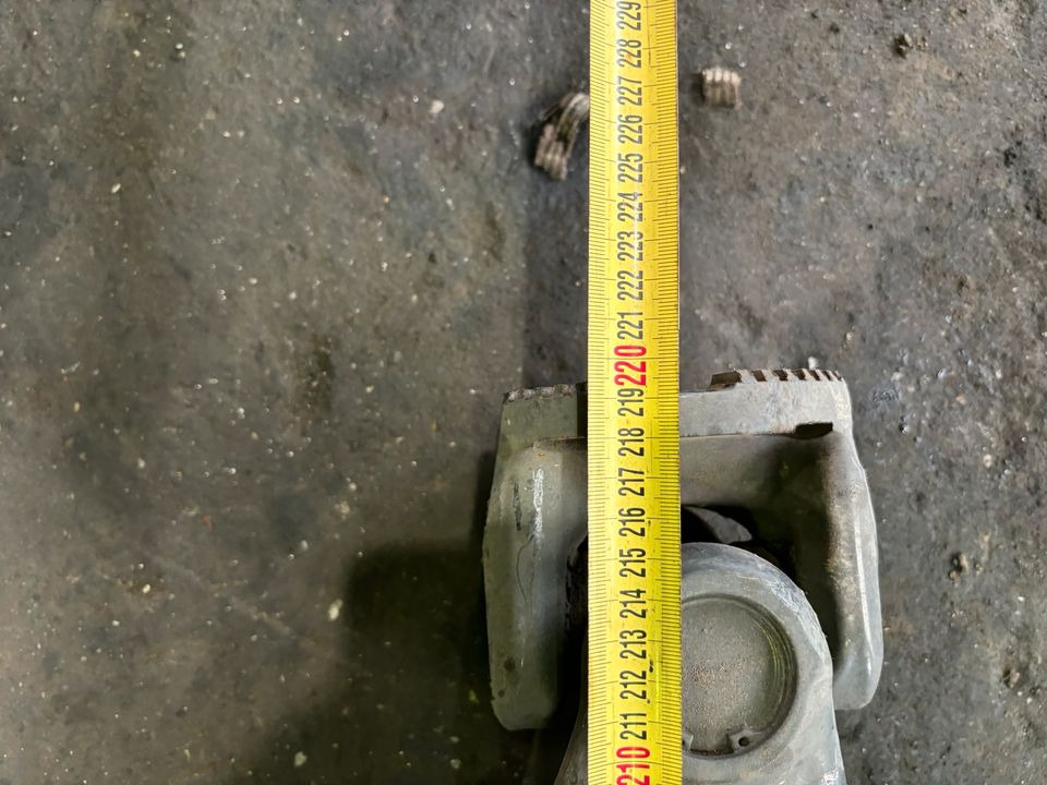 Mercedes Atego 4 EU6 Kardanwelle 220 CM, Kurze Radstand - Bosht kardanike për Kamioni: foto 3 Mercedes Atego 4 EU6 Kardanwelle 220 CM, Kurze Radstand - Bosht kardanike për Kamioni: foto 3