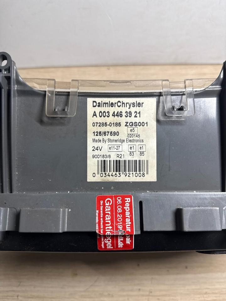 Mercedes Atego Kombiinstrument Tacho A0034463921 - Paneli i aparateve për Kamioni: foto 3 Mercedes Atego Kombiinstrument Tacho A0034463921 - Paneli i aparateve për Kamioni: foto 3