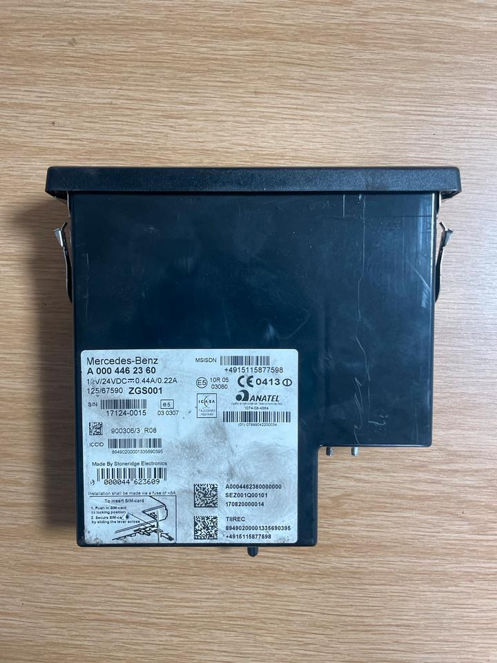 Mercedes-Benz Actros Tachograph FLEETBOARD A0004462360 - Tahografi për Kamioni: foto 2 Mercedes-Benz Actros Tachograph FLEETBOARD A0004462360 - Tahografi për Kamioni: foto 2