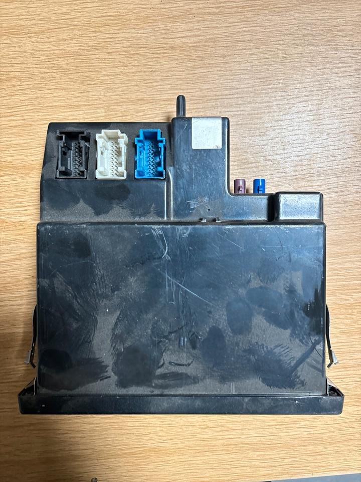 Mercedes-Benz FLEETBOARD ADVANCED Tachograph A0004460760 - Tahografi për Kamioni: foto 4 Mercedes-Benz FLEETBOARD ADVANCED Tachograph A0004460760 - Tahografi për Kamioni: foto 4