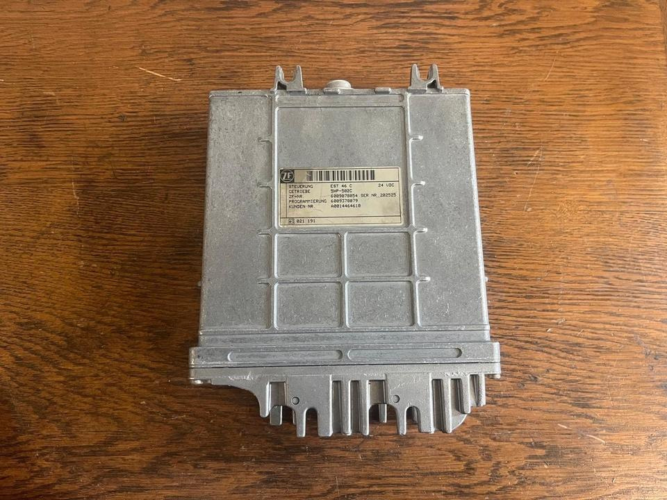 Mercedes Benz Getriebe Steuergerät A0014464610 ZF-NR 6009078054 - ECU për Kamioni: foto 4 Mercedes Benz Getriebe Steuergerät A0014464610 ZF-NR 6009078054 - ECU për Kamioni: foto 4