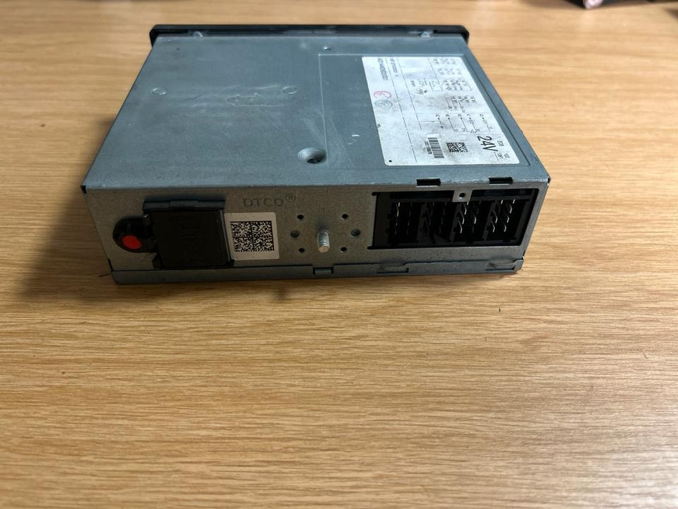 Mercedes-Benz Tachograph  A0014463833 - Tahografi për Kamioni: foto 2 Mercedes-Benz Tachograph  A0014463833 - Tahografi për Kamioni: foto 2