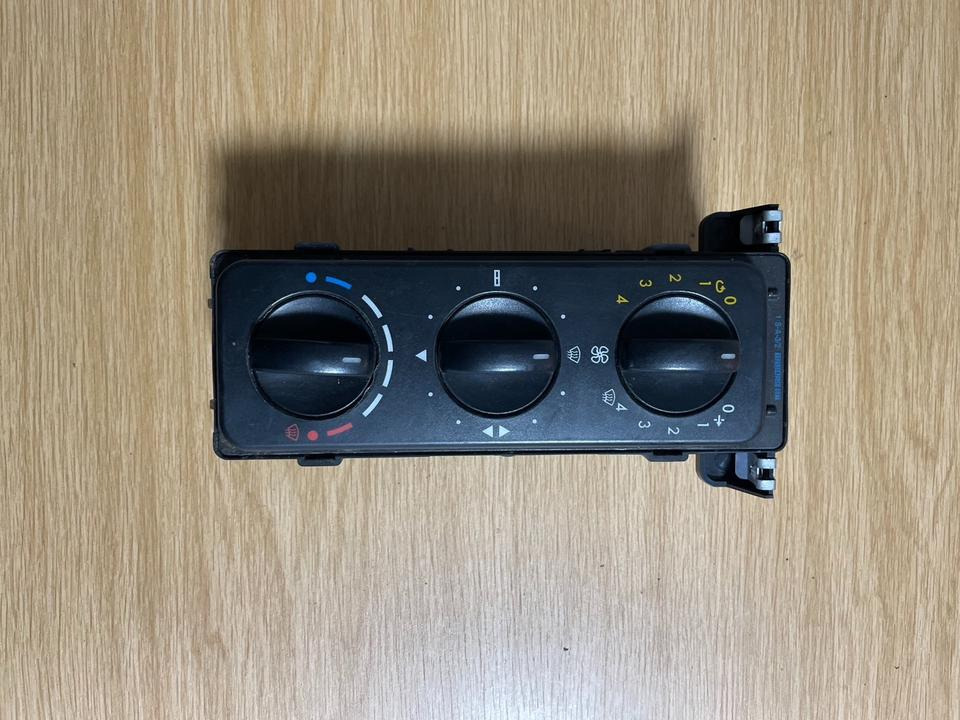 Mercedes-Benz axor atego heizungsbedienung A9408200097 - Ngrohja/ Ventilimi për Kamioni: foto 1 Mercedes-Benz axor atego heizungsbedienung A9408200097 - Ngrohja/ Ventilimi për Kamioni: foto 1