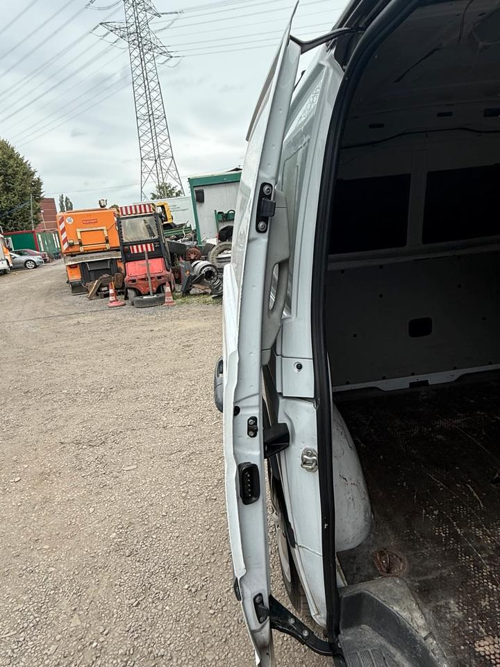Mercedes VITO Seitentür Schiebetür BJ 2012 - Derë dhe pjesë këmbimi për Kamioncine: foto 2 Mercedes VITO Seitentür Schiebetür BJ 2012 - Derë dhe pjesë këmbimi për Kamioncine: foto 2