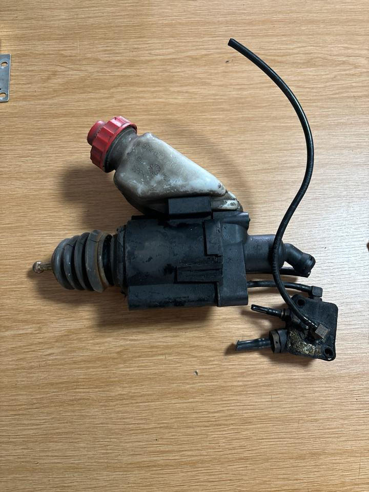 MAN WABCO Geberzylinder Kopplung 81.30700-6020 - Pjesë këmbimi për Kamioni: foto 1 MAN WABCO Geberzylinder Kopplung 81.30700-6020 - Pjesë këmbimi për Kamioni: foto 1