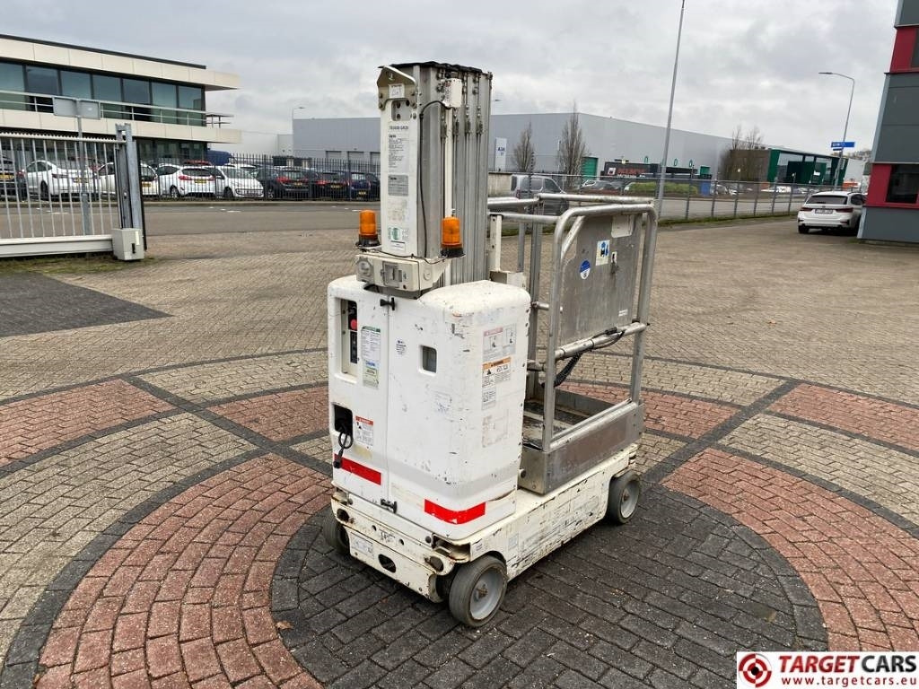 Genie GR-20 RunAbout Electric Vertical Mast Lift 802cm - Ngritës me direk vertikal: foto 3 Genie GR-20 RunAbout Electric Vertical Mast Lift 802cm - Ngritës me direk vertikal: foto 3