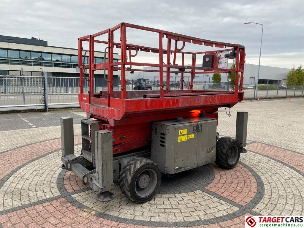 Genie GS-2669RT Diesel 4x4 Scissor Work Lift 1000cm - Ngritës gërshërë: foto 3 Genie GS-2669RT Diesel 4x4 Scissor Work Lift 1000cm - Ngritës gërshërë: foto 3