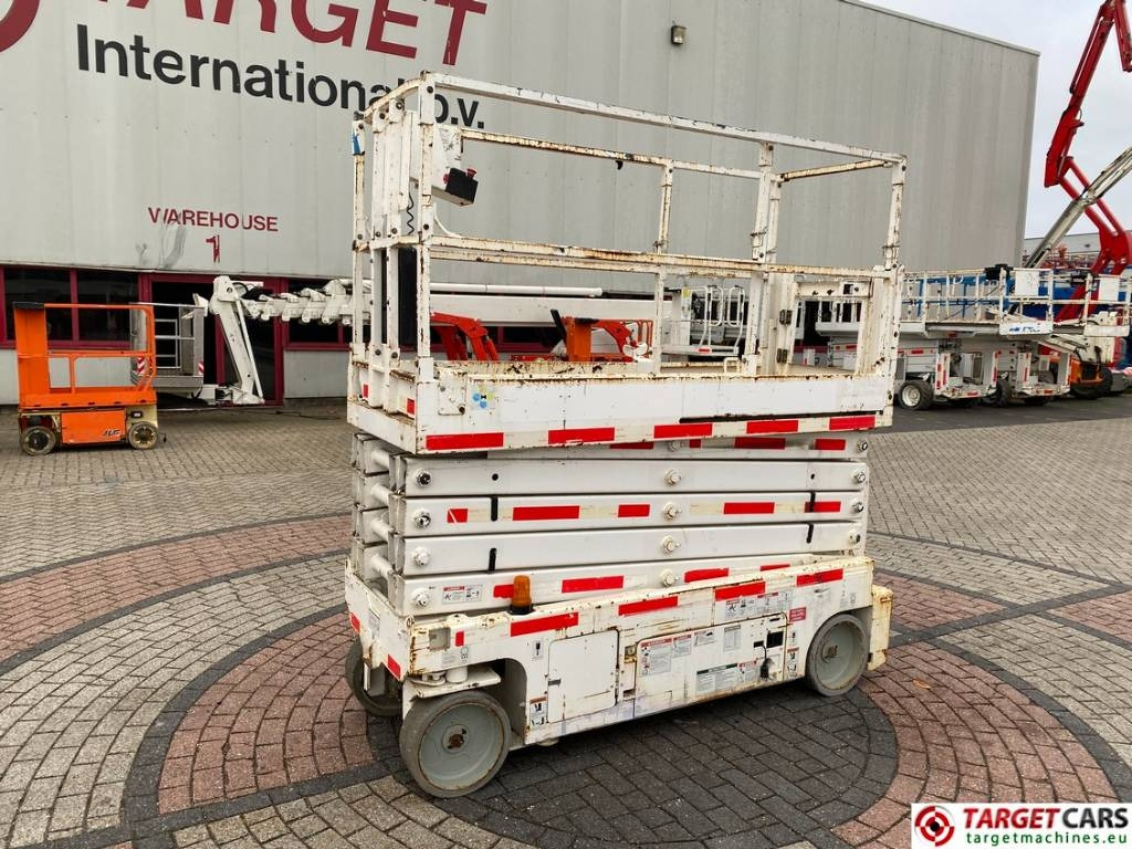 Genie GS-3232 Electric Scissor Work Lift 1175cm - Ngritës gërshërë: foto 1 Genie GS-3232 Electric Scissor Work Lift 1175cm - Ngritës gërshërë: foto 1