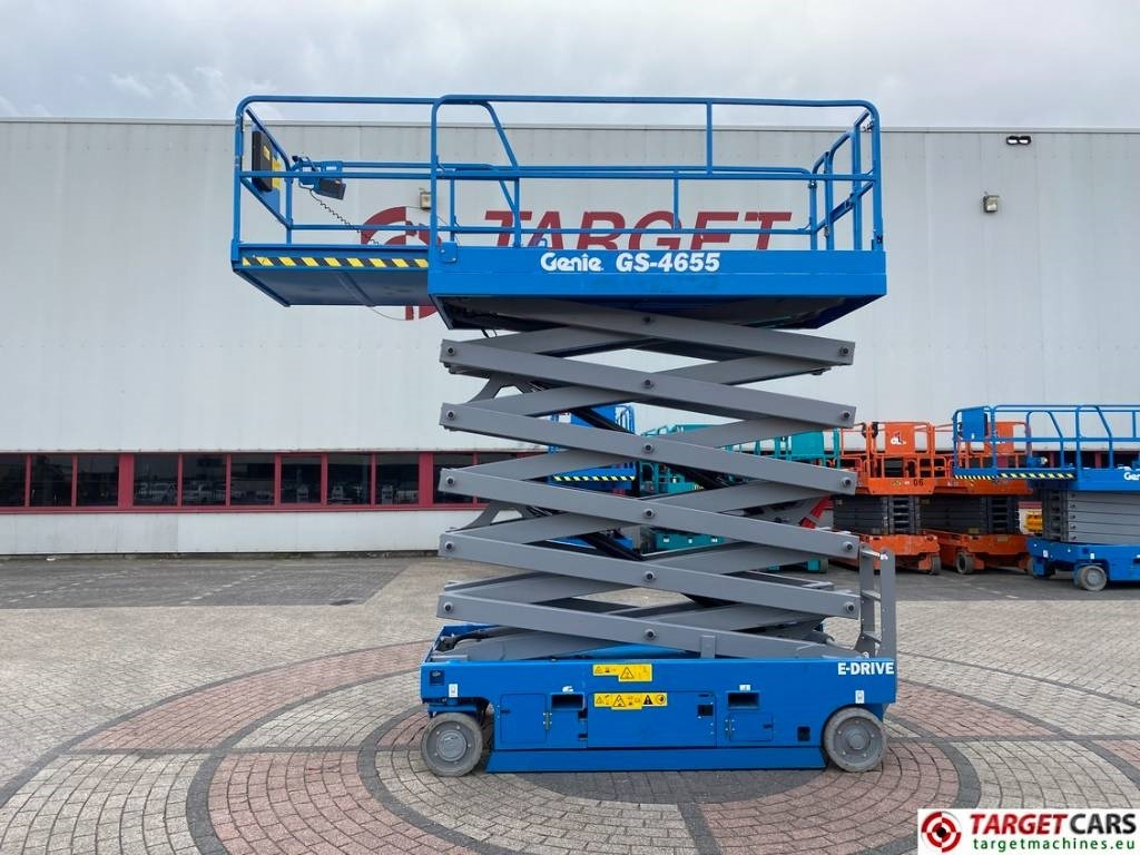 Genie GS-4655 Electric E-Drive Scissor Work Lift 1595cm - Ngritës gërshërë: foto 5 Genie GS-4655 Electric E-Drive Scissor Work Lift 1595cm - Ngritës gërshërë: foto 5