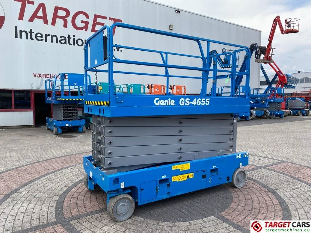 Genie GS-4655 Electric GS4655 Scissor Work Lift 1595cm - Ngritës gërshërë: foto 1 Genie GS-4655 Electric GS4655 Scissor Work Lift 1595cm - Ngritës gërshërë: foto 1