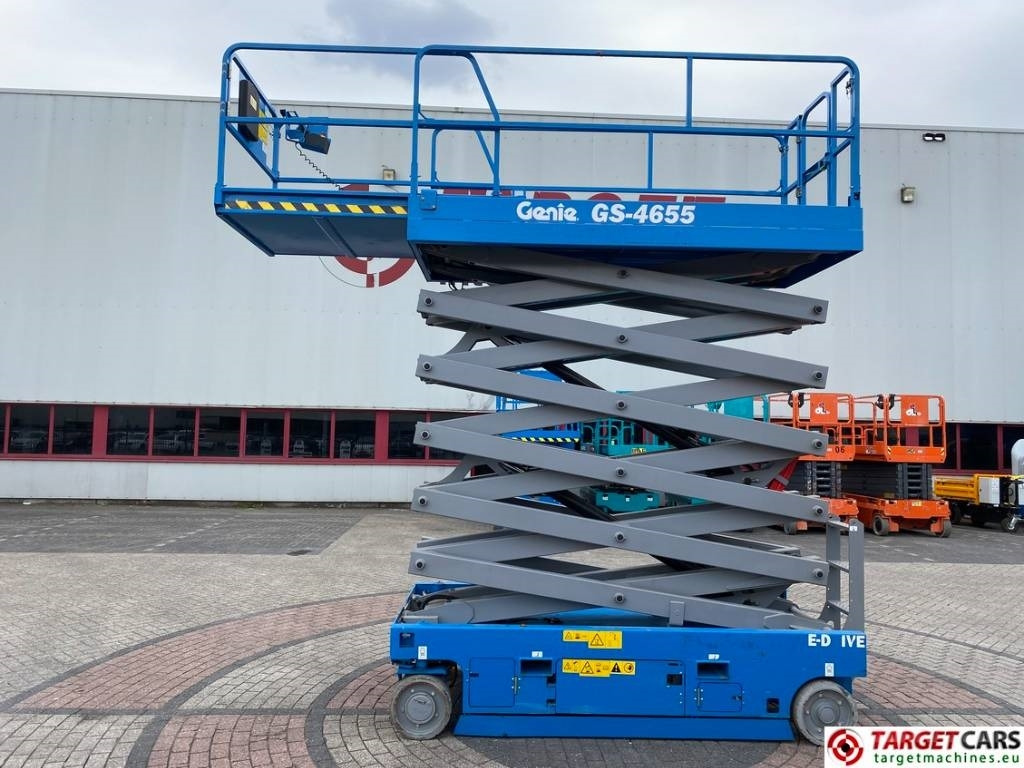 Genie GS-4655 Electric GS4655 Scissor Work Lift 1595cm - Ngritës gërshërë: foto 5 Genie GS-4655 Electric GS4655 Scissor Work Lift 1595cm - Ngritës gërshërë: foto 5