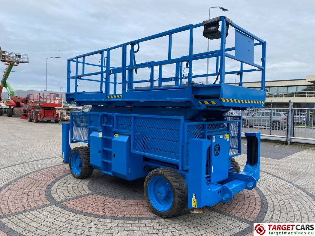 Genie GS-5390RT Diesel 4x4 Scissor Work Lift 1815cm - Ngritës gërshërë: foto 2 Genie GS-5390RT Diesel 4x4 Scissor Work Lift 1815cm - Ngritës gërshërë: foto 2