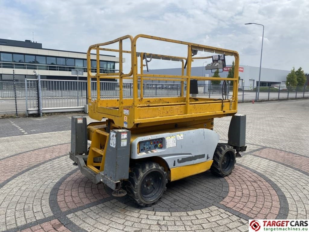 Haulotte Compact 10DX Diesel 4x4 Scissor 1015cm DEFECT - Ngritës gërshërë: foto 3 Haulotte Compact 10DX Diesel 4x4 Scissor 1015cm DEFECT - Ngritës gërshërë: foto 3
