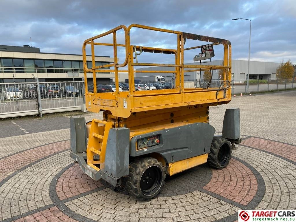 Haulotte Compact 12DX Diesel 4x4 Scissor Work Lift 1206cm - Ngritës gërshërë: foto 3 Haulotte Compact 12DX Diesel 4x4 Scissor Work Lift 1206cm - Ngritës gërshërë: foto 3