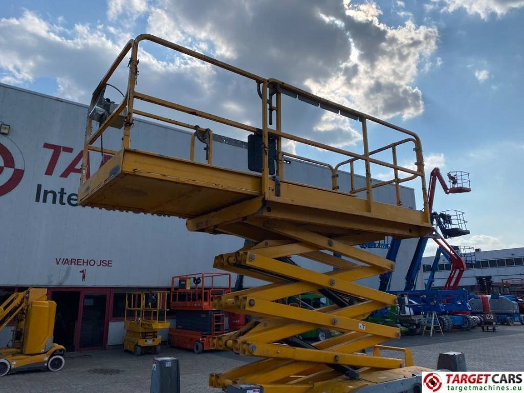 Ngritës gërshërë Haulotte Compact 12DX Diesel 4x4 Scissor Work Lift 1206cm: foto 27