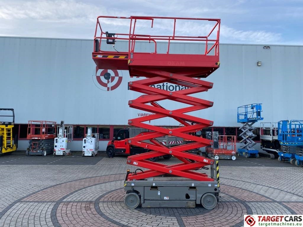 Haulotte Compact 14 Electric Scissor Work Lift 1385cm - Ngritës gërshërë: foto 5 Haulotte Compact 14 Electric Scissor Work Lift 1385cm - Ngritës gërshërë: foto 5
