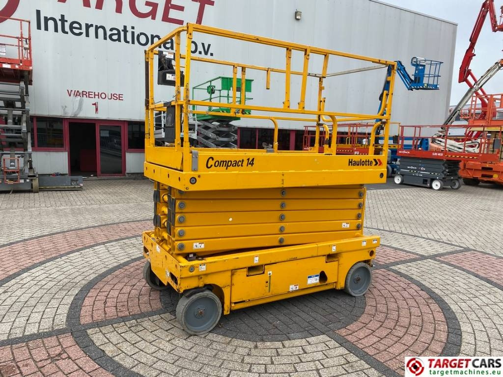 Haulotte Compact 14 Electric Scissor Work Lift 1385cm - Ngritës gërshërë: foto 1 Haulotte Compact 14 Electric Scissor Work Lift 1385cm - Ngritës gërshërë: foto 1
