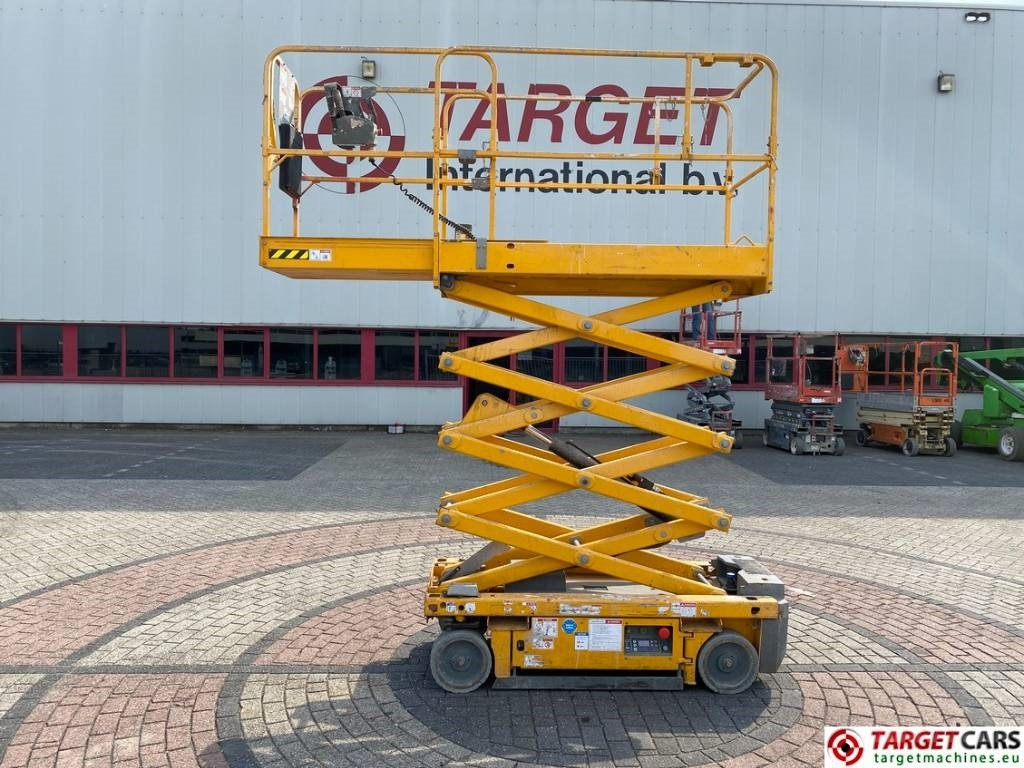 Haulotte Optimum 8 Electric Scissor Work Lift 777cm - Ngritës gërshërë: foto 5 Haulotte Optimum 8 Electric Scissor Work Lift 777cm - Ngritës gërshërë: foto 5