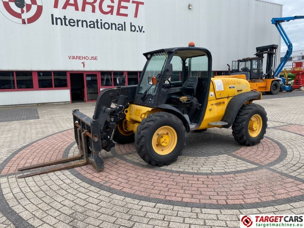 JCB 527-55 Telehandler 4x4x4 2700KG 560CM - Ekskavator teleskopik: foto 1 JCB 527-55 Telehandler 4x4x4 2700KG 560CM - Ekskavator teleskopik: foto 1