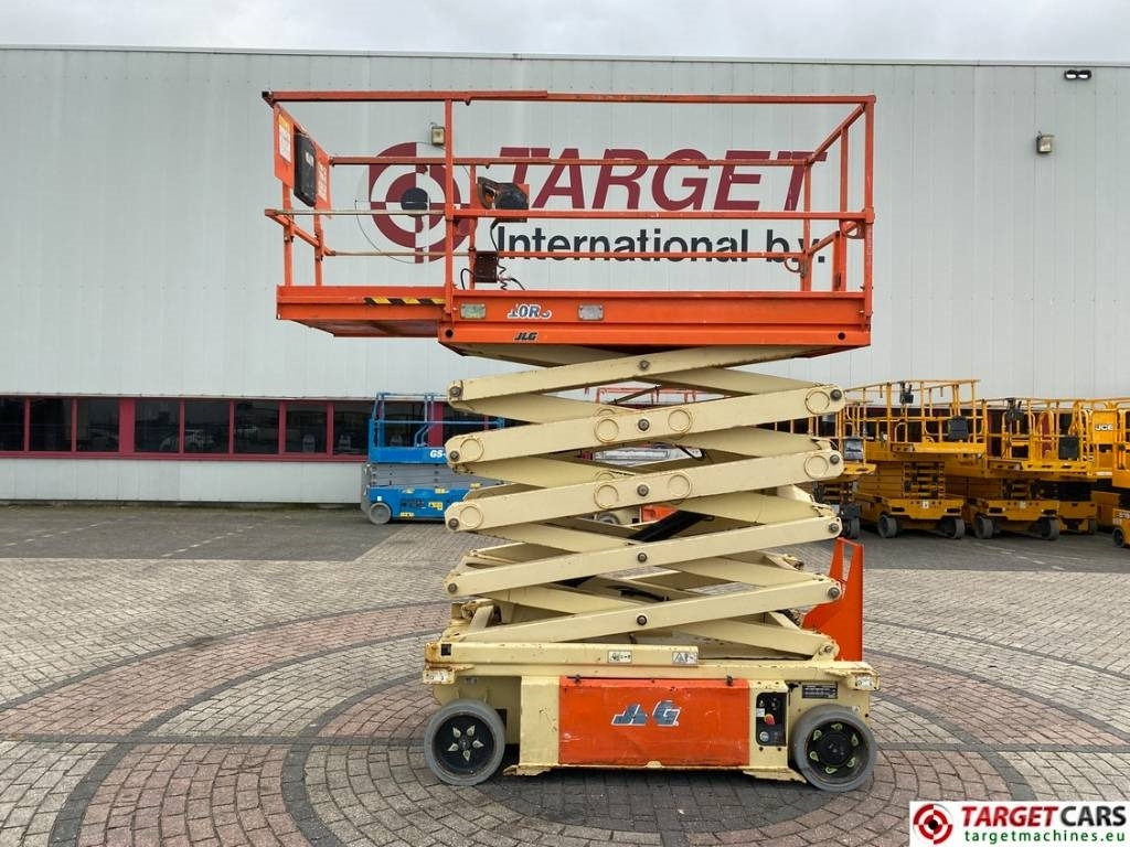 JLG 10RS Electric Scissor Work Lift 1175cm - Ngritës gërshërë: foto 5 JLG 10RS Electric Scissor Work Lift 1175cm - Ngritës gërshërë: foto 5