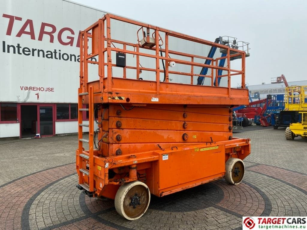 JLG 153-12 Liftlux Electric Scissor Work Lift 1730cm - Ngritës gërshërë: foto 1 JLG 153-12 Liftlux Electric Scissor Work Lift 1730cm - Ngritës gërshërë: foto 1