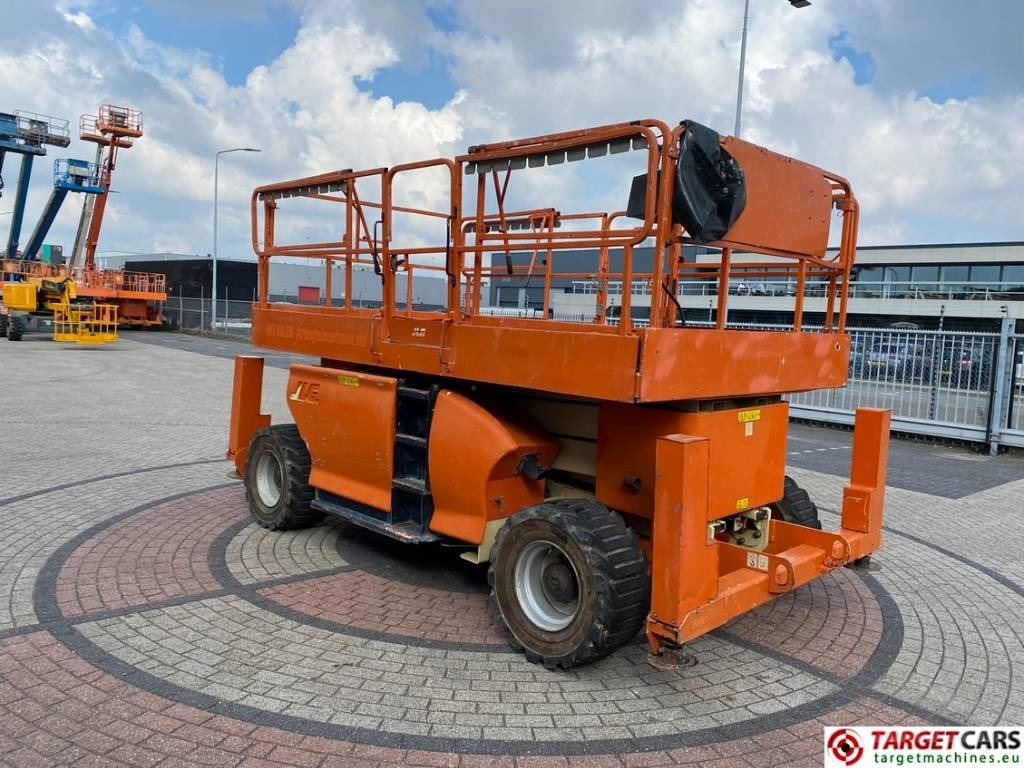 JLG 3394RT Diesel 4x4 Scissor Work Lift 1206cm - Ngritës gërshërë: foto 2 JLG 3394RT Diesel 4x4 Scissor Work Lift 1206cm - Ngritës gërshërë: foto 2