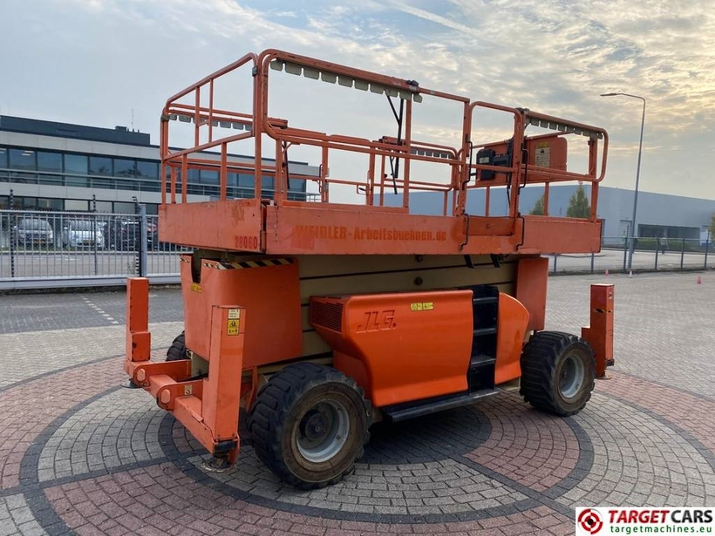 JLG 4394RT Diesel 4x4 Scissor Work Lift 1511cm - Ngritës gërshërë: foto 3 JLG 4394RT Diesel 4x4 Scissor Work Lift 1511cm - Ngritës gërshërë: foto 3