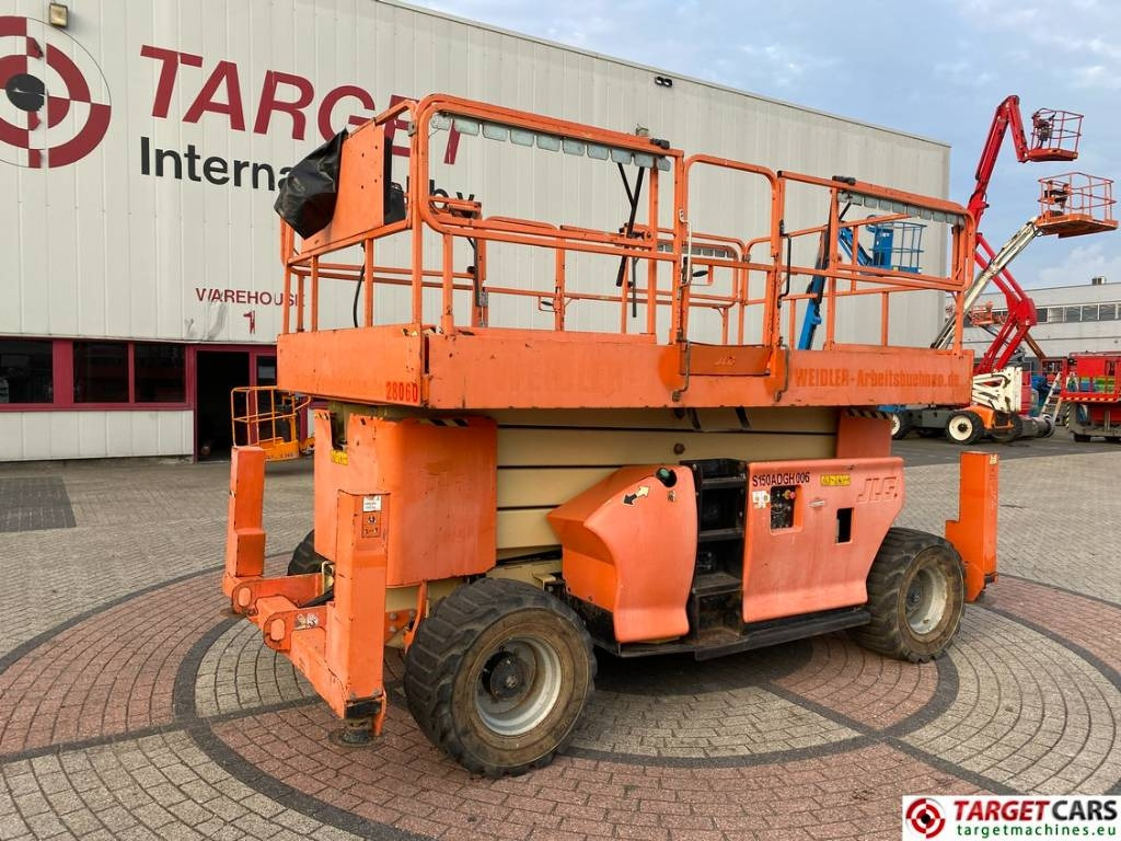 JLG 4394RT Diesel 4x4 Scissor Work Lift 1511cm - Ngritës gërshërë: foto 1 JLG 4394RT Diesel 4x4 Scissor Work Lift 1511cm - Ngritës gërshërë: foto 1