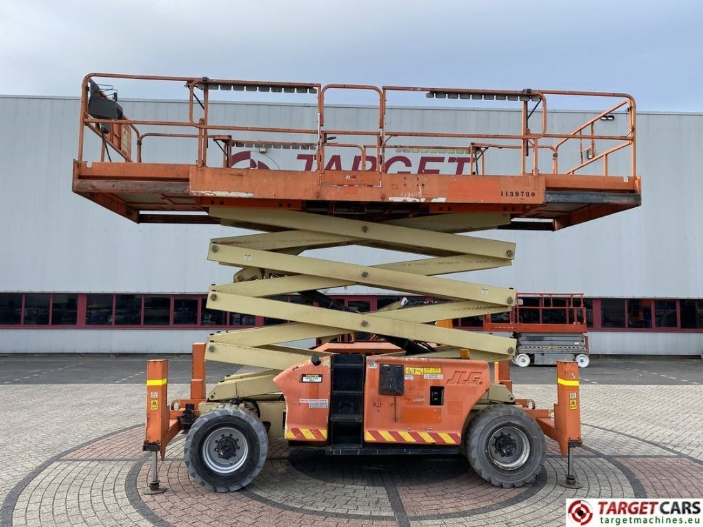 JLG 4394RT Diesel 4x4 Scissor Work Lift 1511cm - Ngritës gërshërë: foto 5 JLG 4394RT Diesel 4x4 Scissor Work Lift 1511cm - Ngritës gërshërë: foto 5