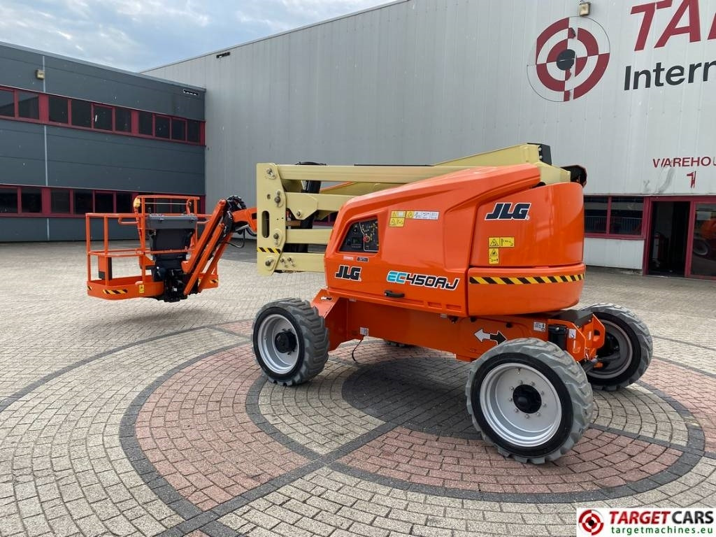 JLG EC450AJ Articulated El Lithium-Ion BoomLift 1572cm - Krah me çernjerë: foto 4 JLG EC450AJ Articulated El Lithium-Ion BoomLift 1572cm - Krah me çernjerë: foto 4