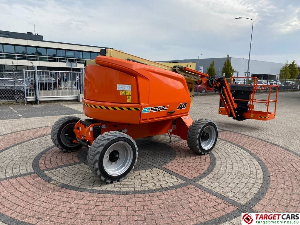 JLG EC450AJ Articulated El Lithium-Ion BoomLift 1572cm - Krah me çernjerë: foto 3 JLG EC450AJ Articulated El Lithium-Ion BoomLift 1572cm - Krah me çernjerë: foto 3