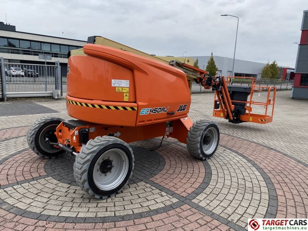 JLG EC450AJ Articulated Lithium-Ion Boom Lift 1572cm - Krah me çernjerë: foto 3 JLG EC450AJ Articulated Lithium-Ion Boom Lift 1572cm - Krah me çernjerë: foto 3