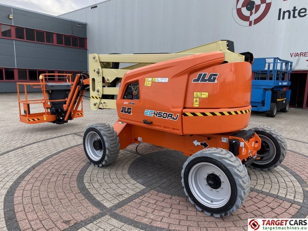JLG EC450AJ Electric Articulated Boom Work Lift 1572cm - Krah me çernjerë: foto 4 JLG EC450AJ Electric Articulated Boom Work Lift 1572cm - Krah me çernjerë: foto 4