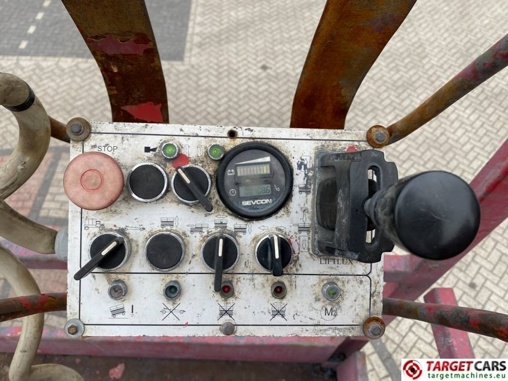 Ngritës gërshërë Liftlux SL210-12 E4/4WD Electric Scissor Work Lift 2300cm: foto 8 Ngritës gërshërë Liftlux SL210-12 E4/4WD Electric Scissor Work Lift 2300cm: foto 8