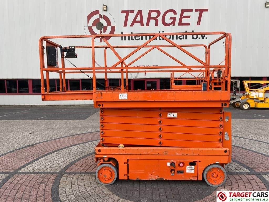 Ngritës gërshërë PB Lifttechnik S140-12EC Electric Scissor Work Lift 1380cm: foto 34 Ngritës gërshërë PB Lifttechnik S140-12EC Electric Scissor Work Lift 1380cm: foto 34