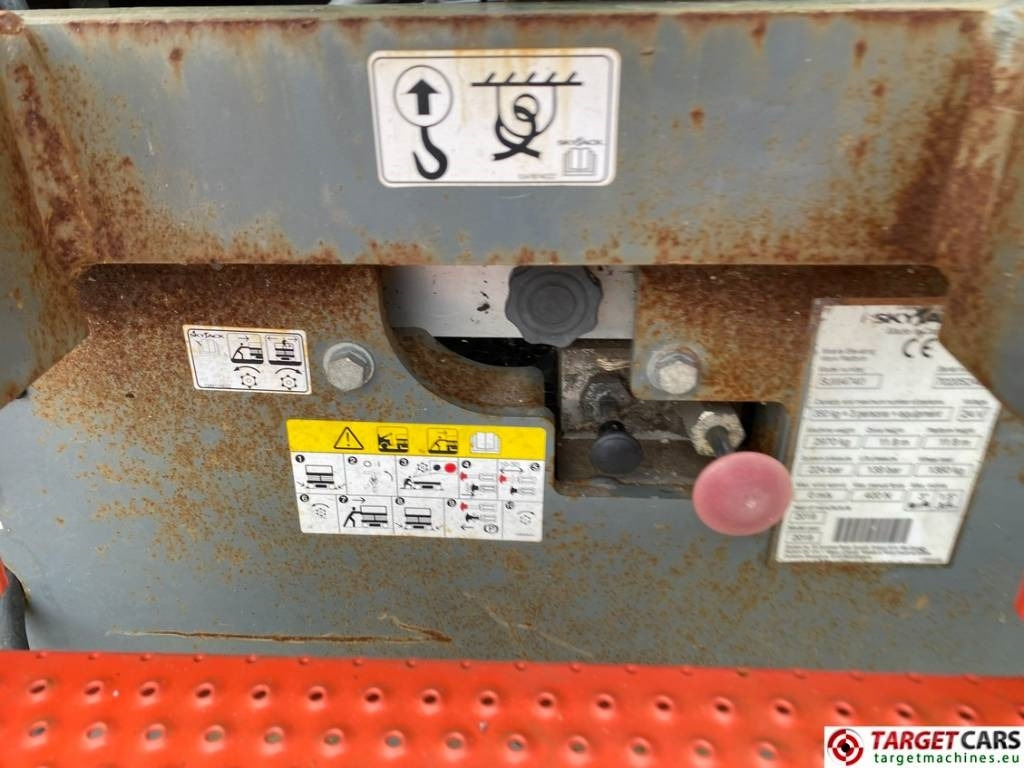 Ngritës gërshërë SkyJack SJIII-4740 Electric 4740 Scissor Work Lift 1380cm: foto 13 Ngritës gërshërë SkyJack SJIII-4740 Electric 4740 Scissor Work Lift 1380cm: foto 13
