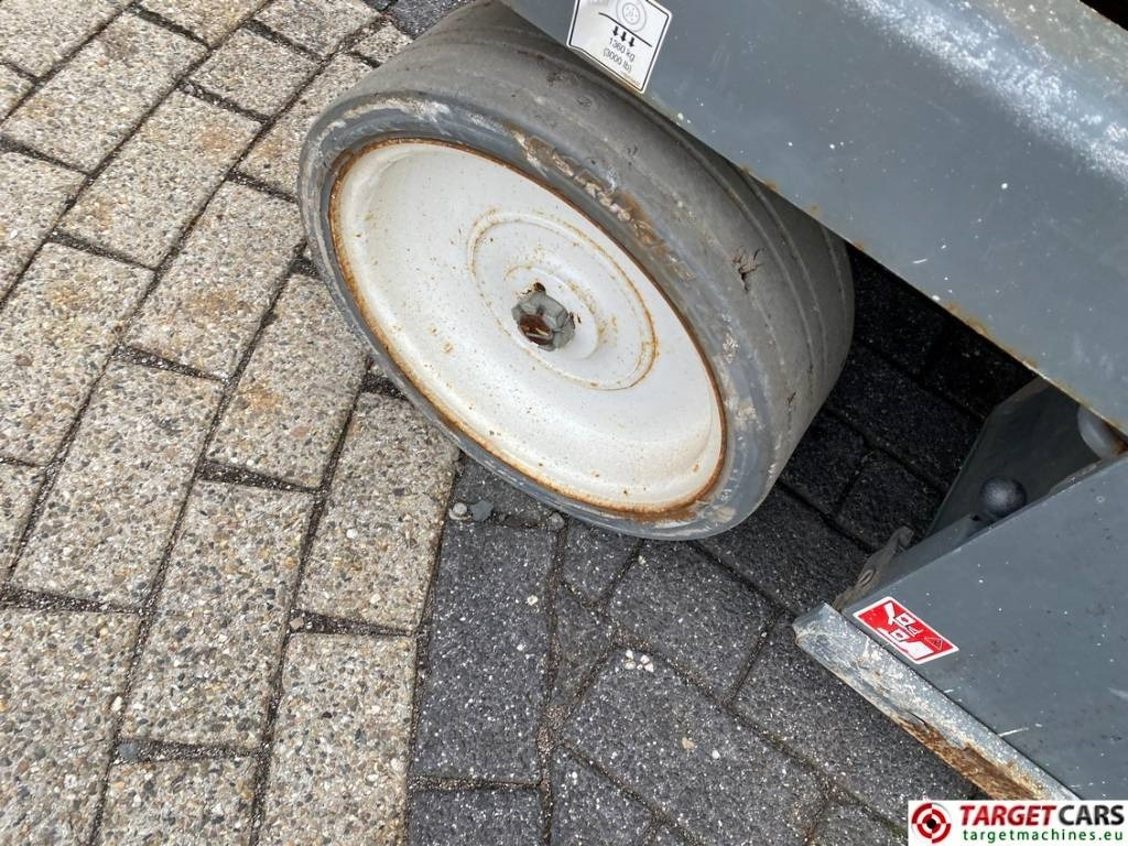 Ngritës gërshërë SkyJack SJIII-4740 Electric 4740 Scissor Work Lift 1380cm: foto 22 Ngritës gërshërë SkyJack SJIII-4740 Electric 4740 Scissor Work Lift 1380cm: foto 22