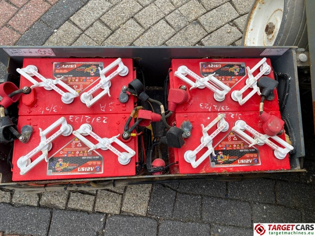 Ngritës gërshërë SkyJack SJIII-4740 Electric 4740 Scissor Work Lift 1380cm: foto 15 Ngritës gërshërë SkyJack SJIII-4740 Electric 4740 Scissor Work Lift 1380cm: foto 15