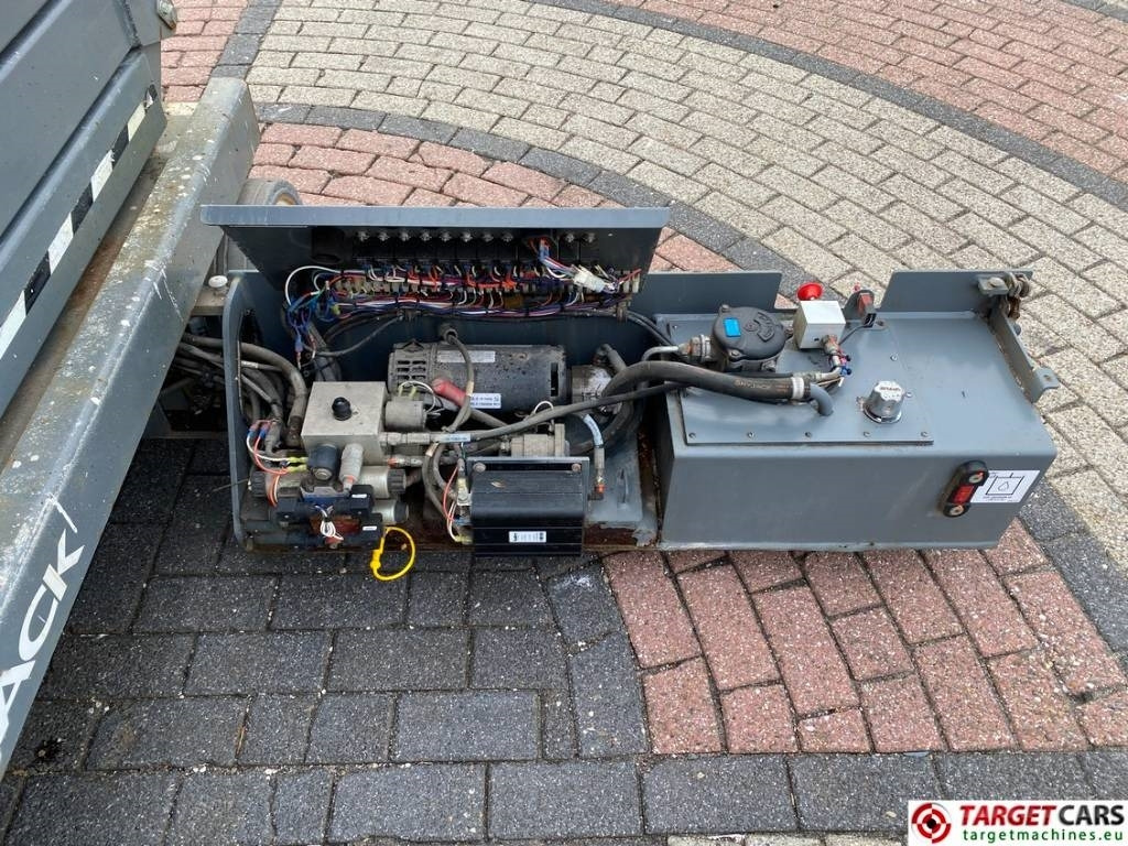 Ngritës gërshërë SkyJack SJIII-4740 Electric 4740 Scissor Work Lift 1380cm: foto 18 Ngritës gërshërë SkyJack SJIII-4740 Electric 4740 Scissor Work Lift 1380cm: foto 18