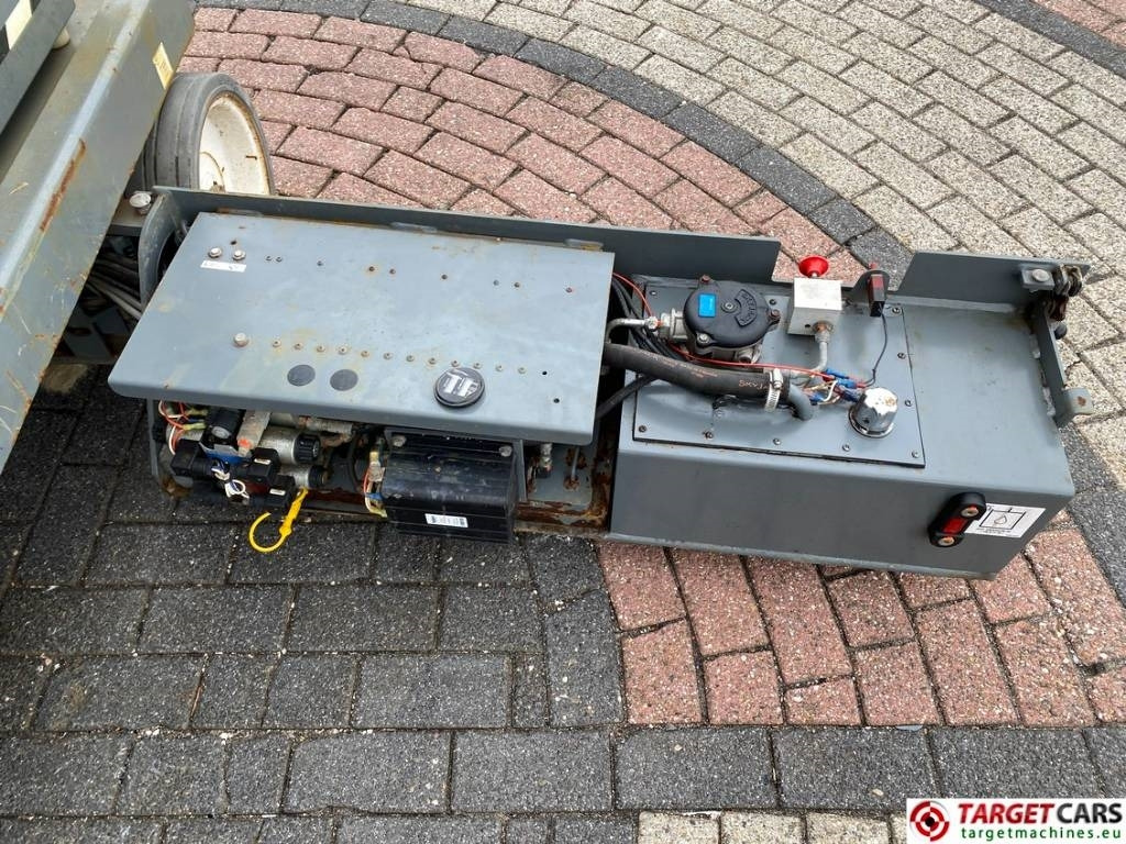 Ngritës gërshërë SkyJack SJIII-4740 Electric 4740 Scissor Work Lift 1380cm: foto 16 Ngritës gërshërë SkyJack SJIII-4740 Electric 4740 Scissor Work Lift 1380cm: foto 16