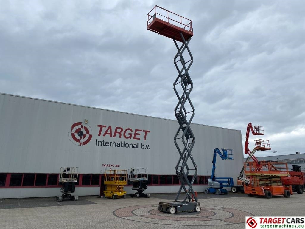 Ngritës gërshërë SkyJack SJIII-4740 Electric 4740 Scissor Work Lift 1380cm: foto 6 Ngritës gërshërë SkyJack SJIII-4740 Electric 4740 Scissor Work Lift 1380cm: foto 6