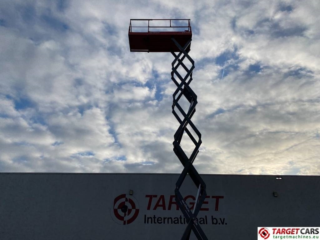 Ngritës gërshërë SkyJack SJIII-4740 Electric 4740 Scissor Work Lift 1380cm: foto 21 Ngritës gërshërë SkyJack SJIII-4740 Electric 4740 Scissor Work Lift 1380cm: foto 21