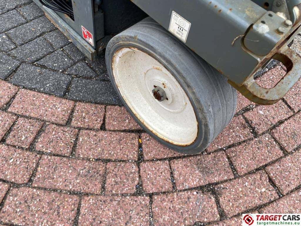 Ngritës gërshërë SkyJack SJIII-4740 Electric 4740 Scissor Work Lift 1380cm: foto 22 Ngritës gërshërë SkyJack SJIII-4740 Electric 4740 Scissor Work Lift 1380cm: foto 22